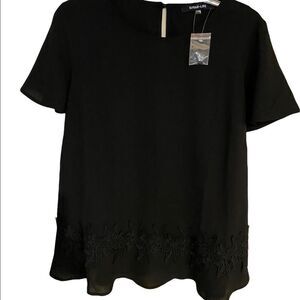 NWT Sugar+Lips Woman’s Flowy Blouse